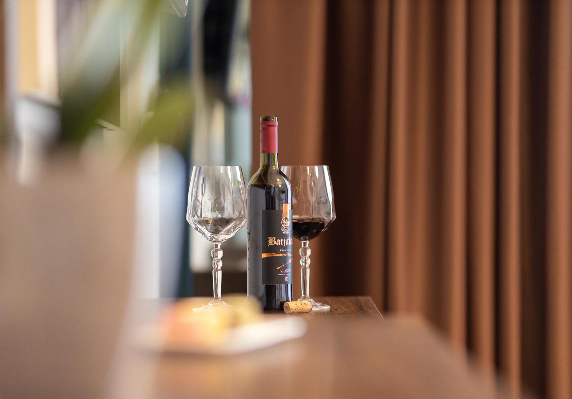 Barjaktar - Luxury Suites & Spa أولتْسي المظهر الخارجي الصورة