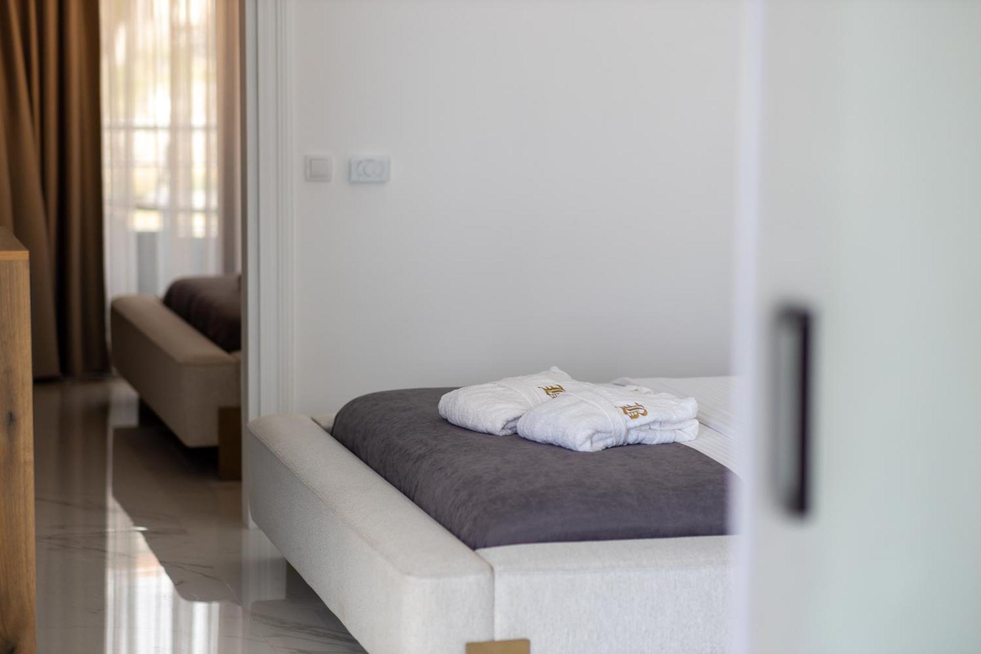 Barjaktar - Luxury Suites & Spa أولتْسي المظهر الخارجي الصورة