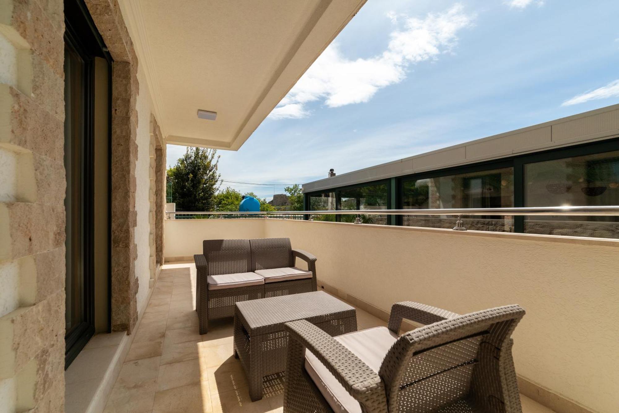 Barjaktar - Luxury Suites & Spa أولتْسي الغرفة الصورة